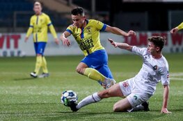 Telstar maakt het koploper lastig, maar Cambuur pakt vijfde zege op rij