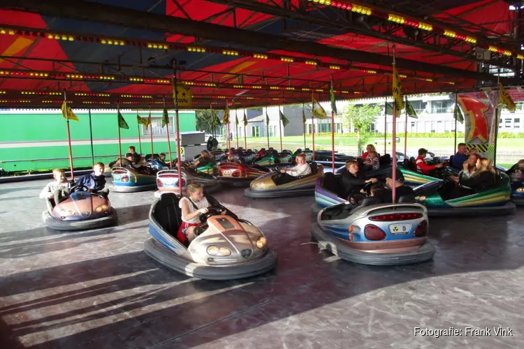 Gezellige drukte op de kermis in de Joure!