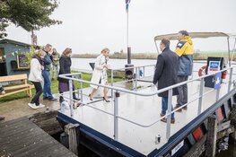 Toeristenseizoen Zuidwest Friesland officieel verlengd: ‘Mogelijk varen straks alle pontjes in Fryslân langer’