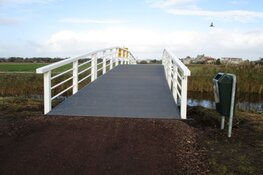 Fiets en voetgangersbrug Veenscheiding Nijehaske verlaagd en verbeterd