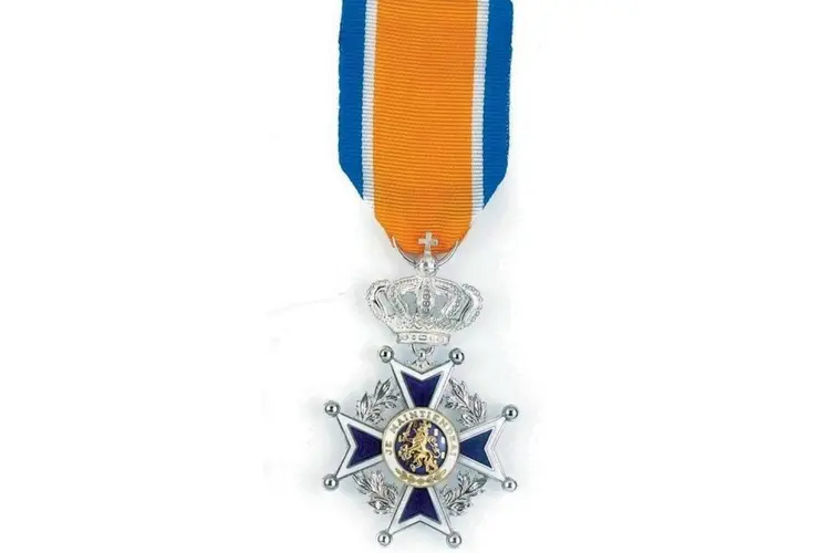 Koninklijke onderscheiding voor de heer Hielke Faber