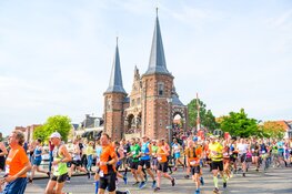 Inschrijving 7e editie Mar-athon Sneek geopend: hardlopen en wandelen rondom het Sneekermeer