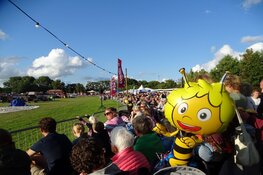 Veel publieke belangstelling bij Friese ballonfeesten Joure