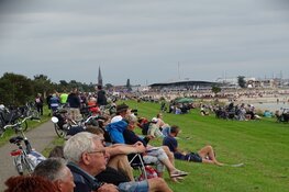 Skûtsje van Leeuwarden wint in Lemmer
