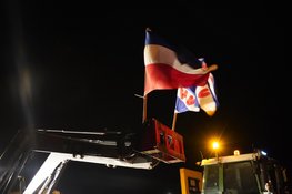 Opnieuw boerenprotest: Afsluitdijk geblokkeerd