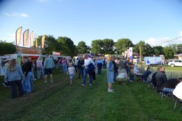 Veel publiek bij eerste dag van Friese ballonfeesten