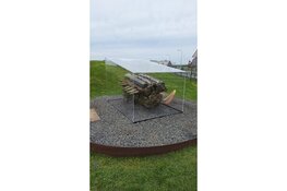 Vleugel en motor Lancaster ED 603 geplaatst in Kazemattenmuseum